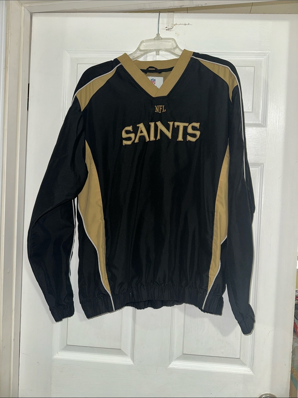 NFL New Orleans Saints Black & Gold V‑Neck Pullover